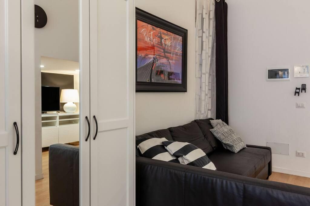 Navigli Loft Self Check-in, Wi-fi & A/c